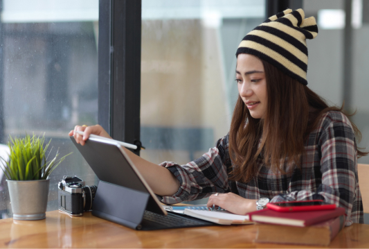 स्थिर - वैधुत आवेश तथा क्षेत्र MCQ (Ch - 01)